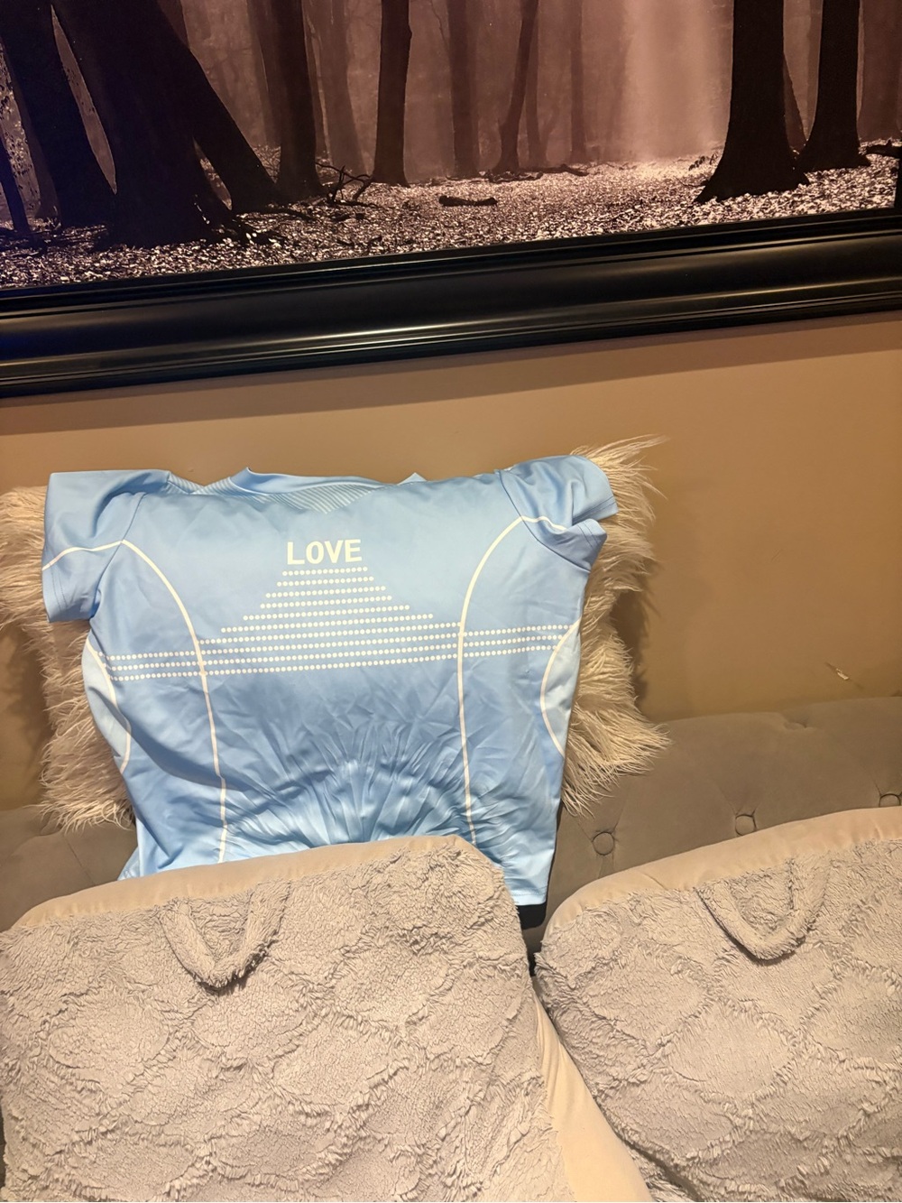 Shirt - Picture 2 of 4